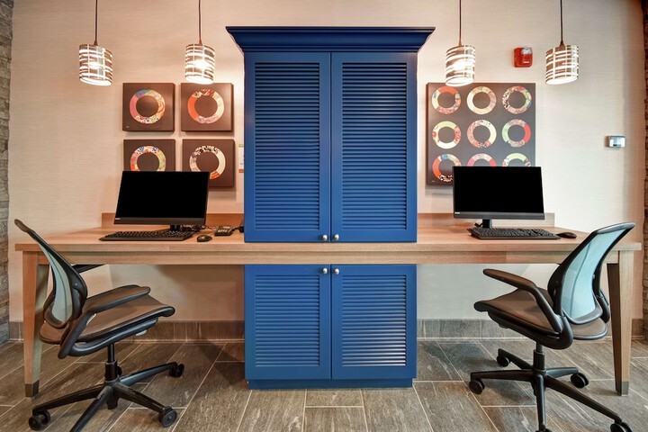 Business Center 35 of 35