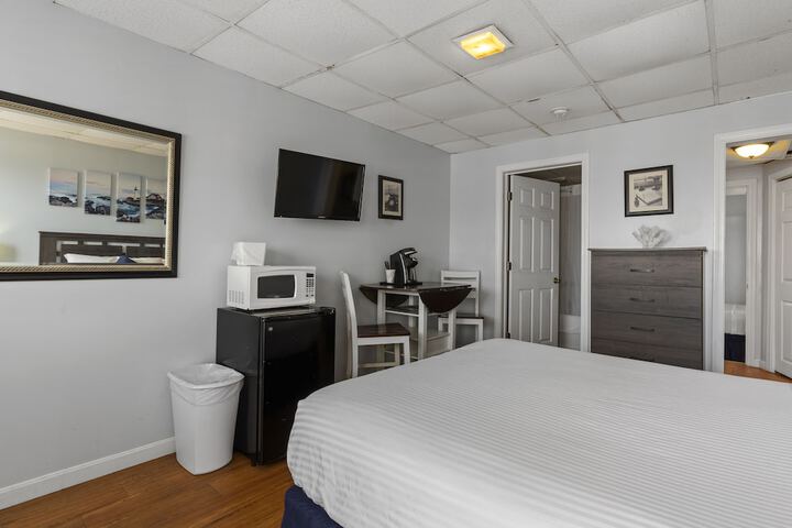 Room 54 of 73