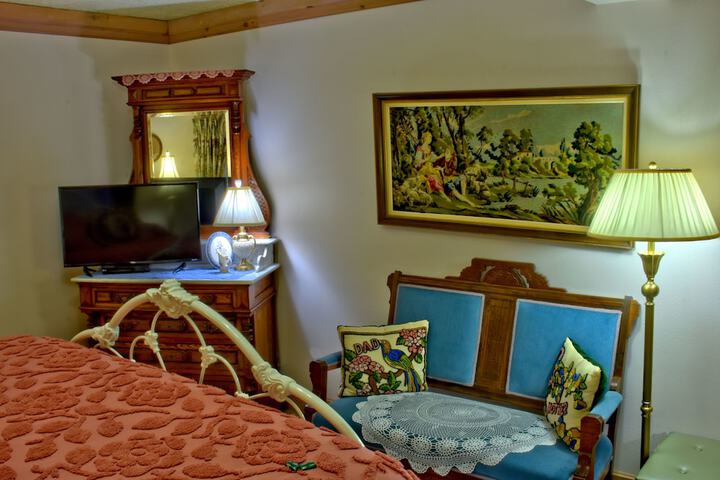 Room 40 of 171