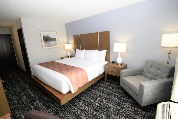 Room 25 of 70