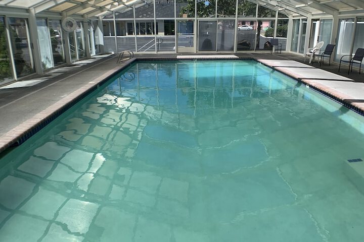 Pool 8 of 24