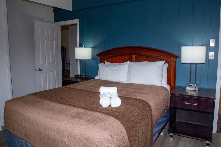 Room 49 of 61