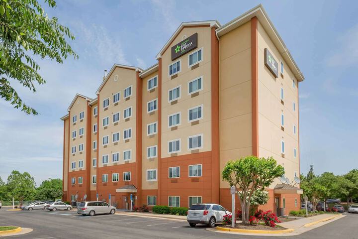 Hotel 2 of 33