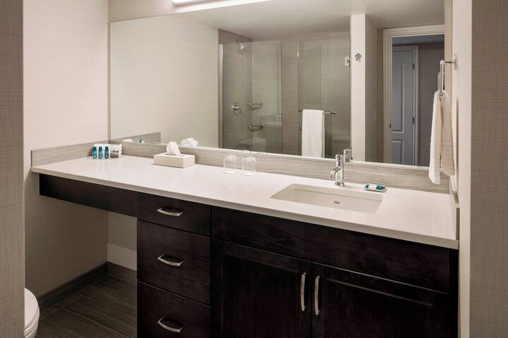 Delta Hotels by Marriott Grand Okanagan Resort