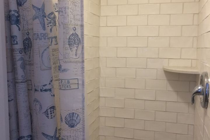 Room 12 of 50