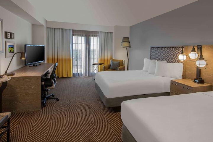 Room 30 of 49