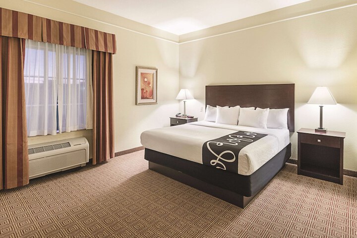 La Quinta Inn & Suites by Wyndham Waxahachie