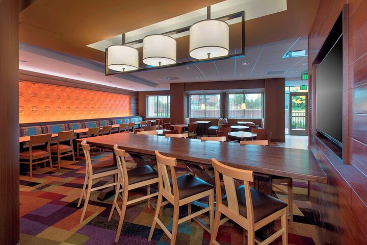 Fairfield Inn and Suites by Marriott Syracuse Carrier Circle