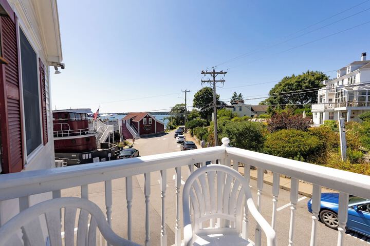 Tugboat Inn