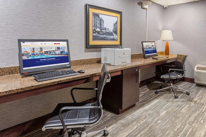 Business Center 42 of 43