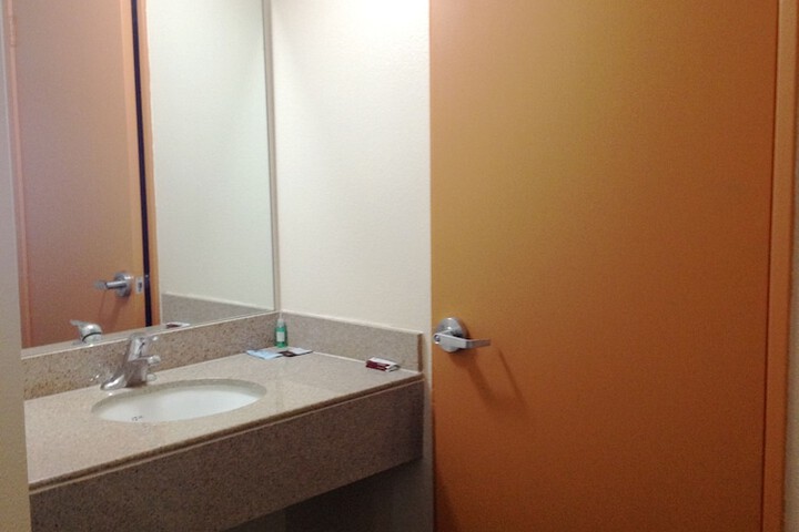 Room 39 of 53