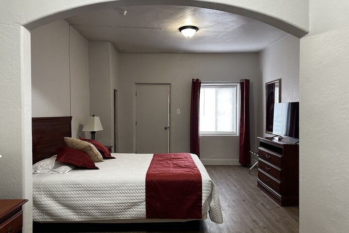 Room 7 of 26