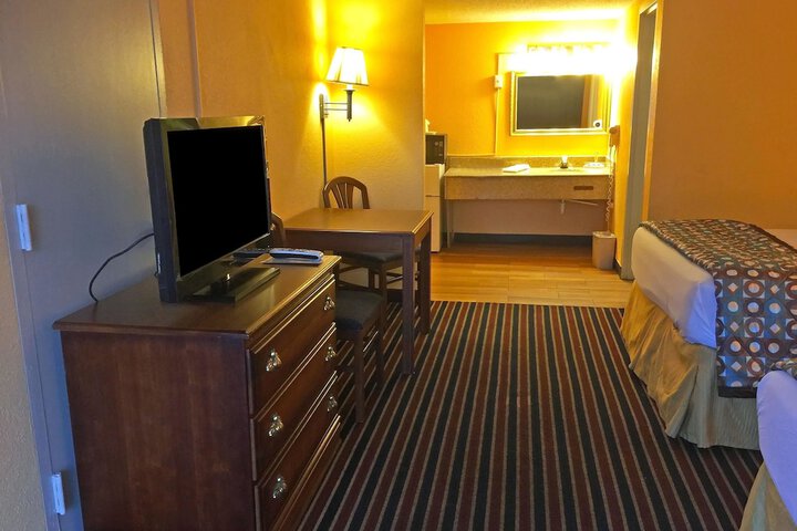 Room 21 of 31