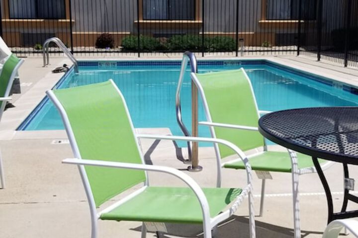 Pool 3 of 33