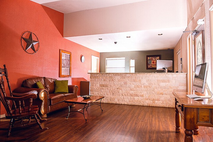 Hotel Interior 9 of 16