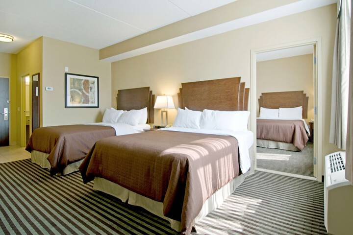 Room 26 of 37