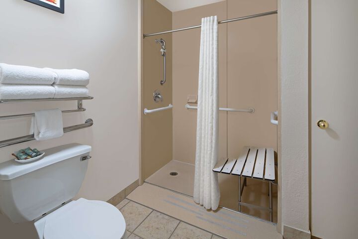 Room 15 of 23