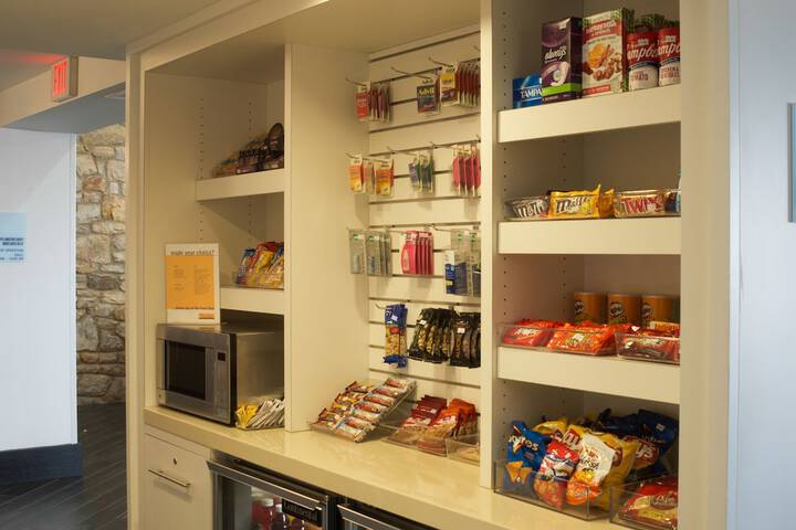 Holiday Inn Express Hickory-Hickory Mart by IHG
