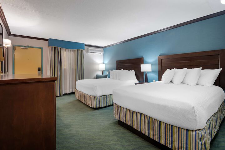 Room 34 of 71