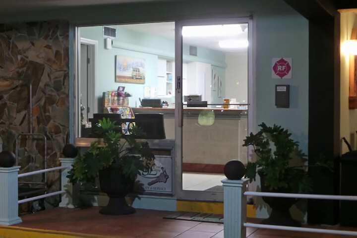 Hotel 5 of 66