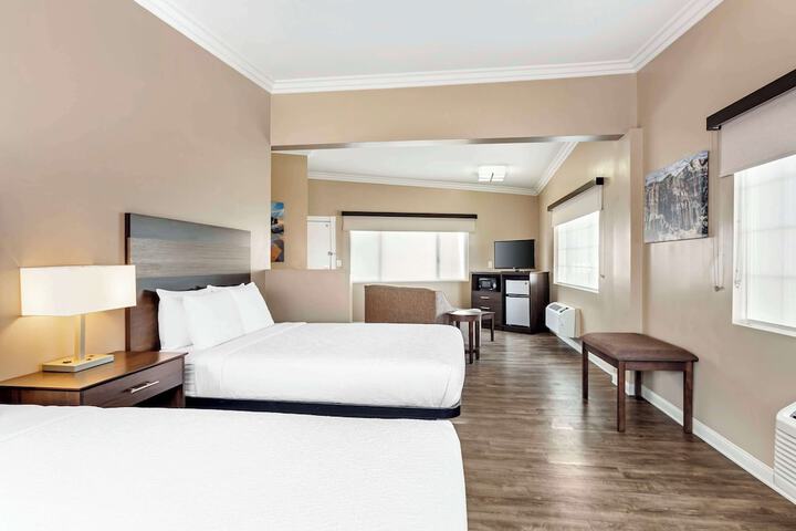 Room 40 of 47