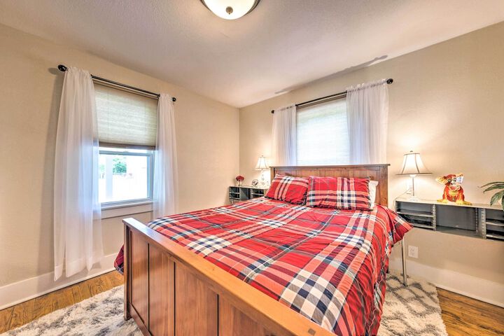 lucky Dawg Pet-friendly Abode Near St. Louis!