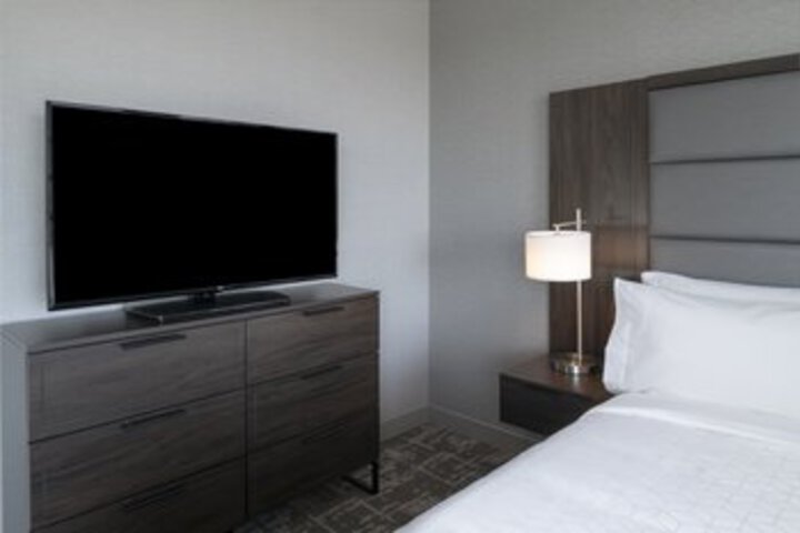 Room 128 of 180
