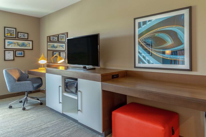Room 14 of 23