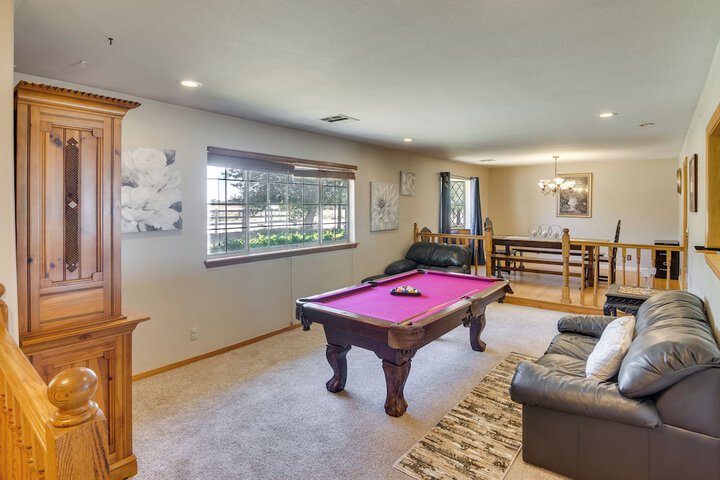 Spacious Lancaster Family Ranch - BBQ & Patio