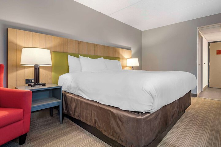Comfort Inn & Suites Liverpool - Syracuse North