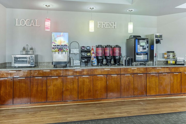 Best Western Plus Peppertree Inn at Omak