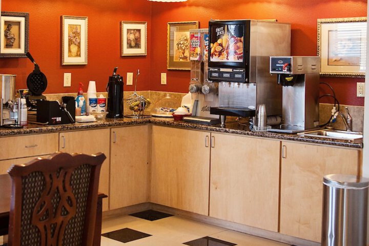 Breakfast/Coffee Service 50 of 55