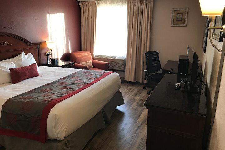 Room 42 of 90