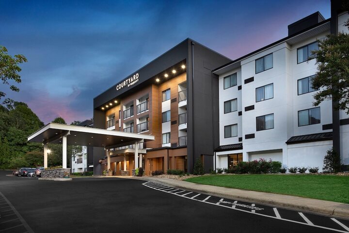 Hotel 2 of 58