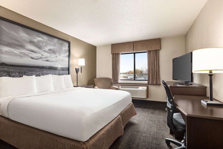 Room 21 of 35