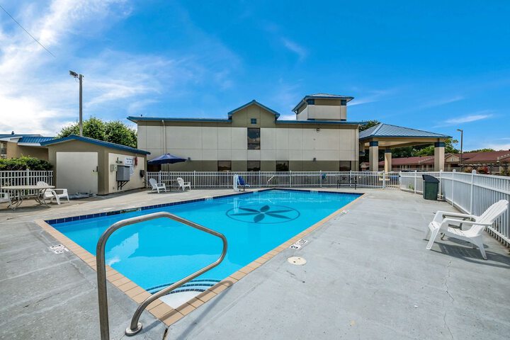 Pool 6 of 38