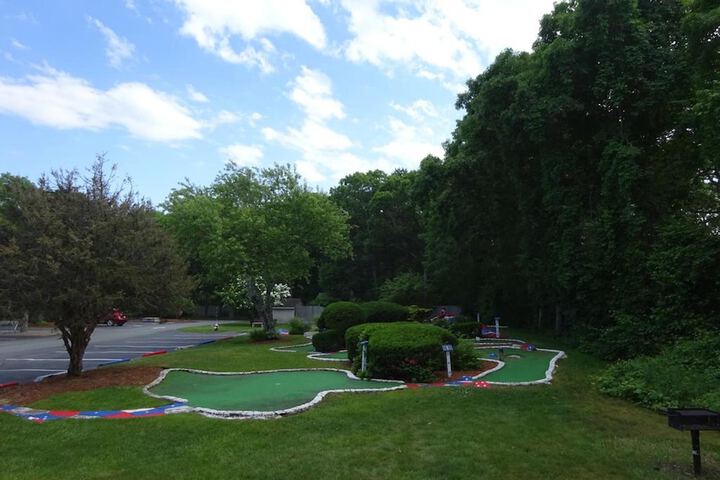 The Mariner Resort Cape Cod by The Red Collection