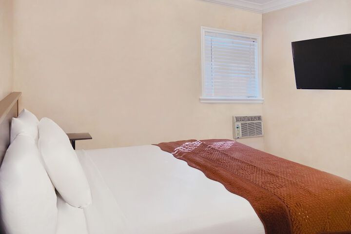 Nite Inn - Walking Distance to Universal Studios Hollywood