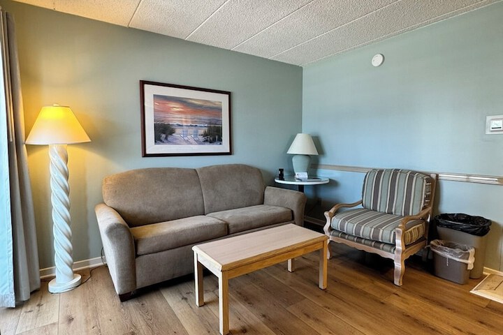 Wild Dunes Inn
