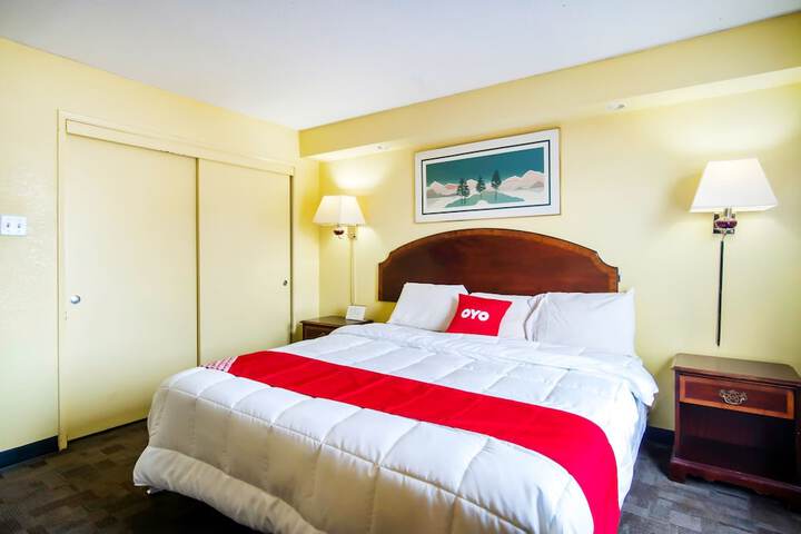 OYO Hotel Hutchinson KS West 4th Ave