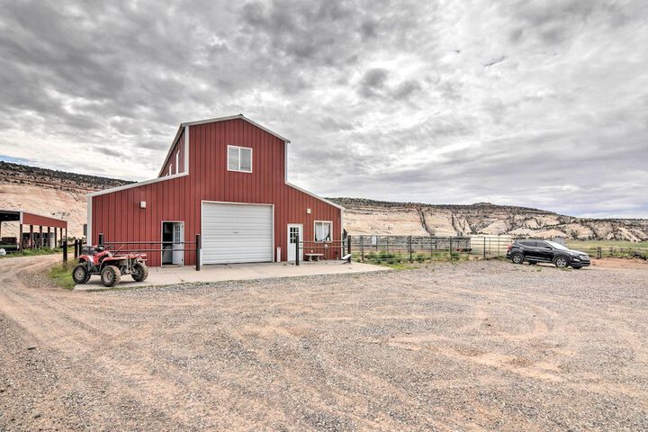 Charming Barn Apt in Boulder! Gateway to Parks!