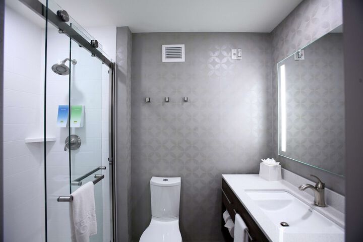 Room 11 of 22