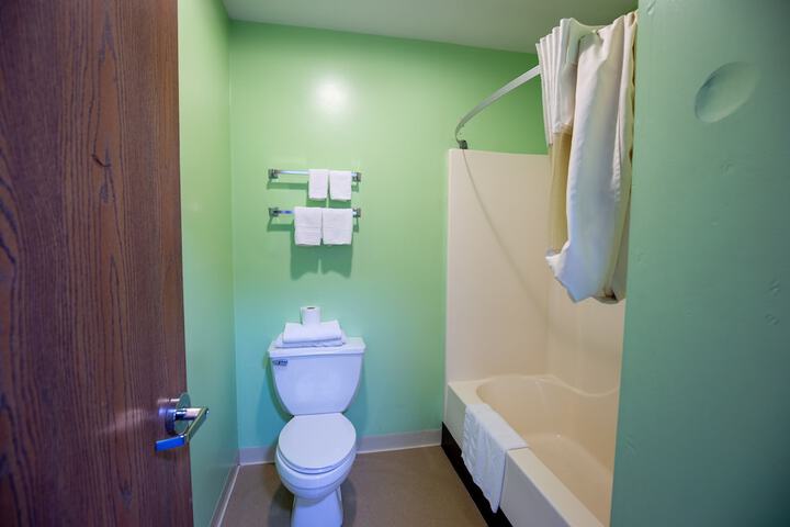 Room 20 of 24