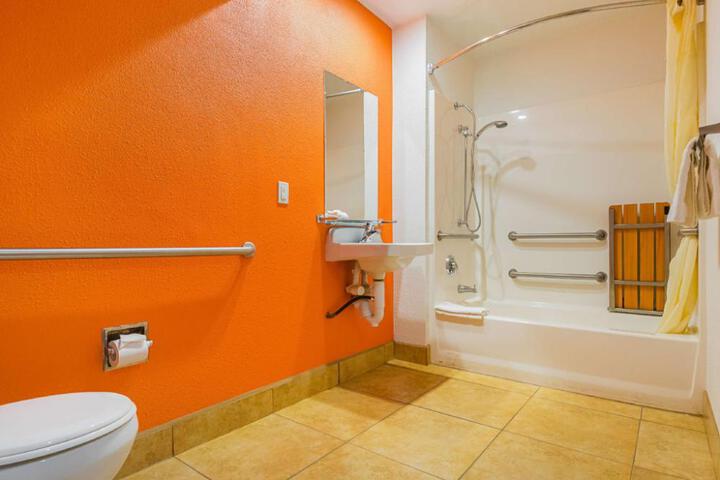 Motel 6 Lost Hills CA