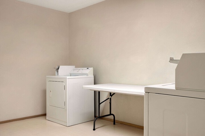 Room 10 of 20