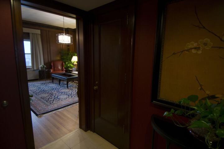 Room 77 of 154
