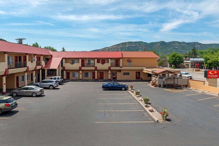 Hotel 4 of 26