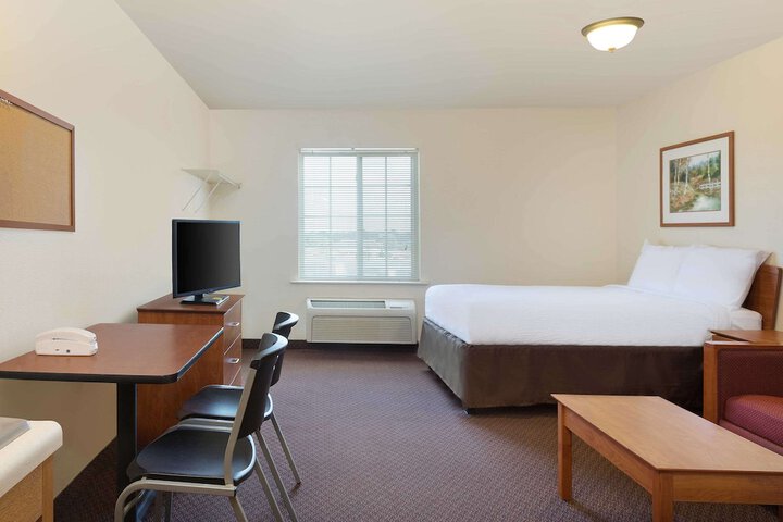 Room 8 of 36