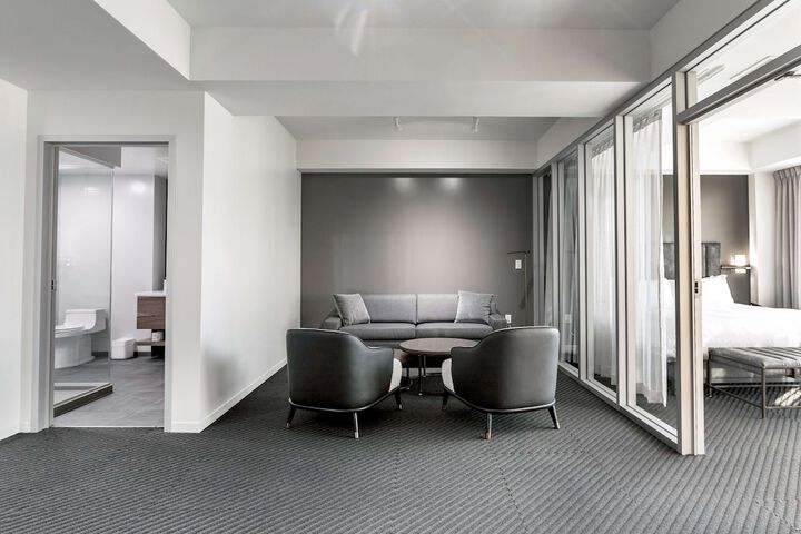 Room 25 of 52