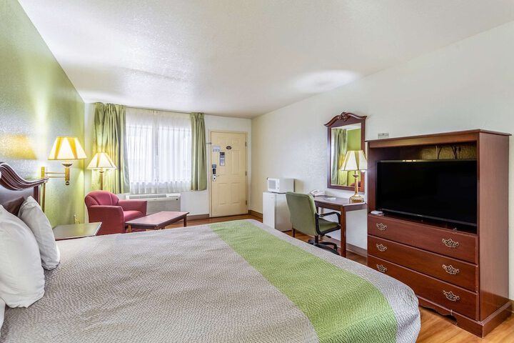 Room 19 of 35